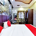 Hotel Deepak Residency